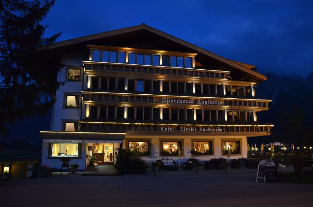Sporthotel Zugspitze Lermoos Bagian luar foto