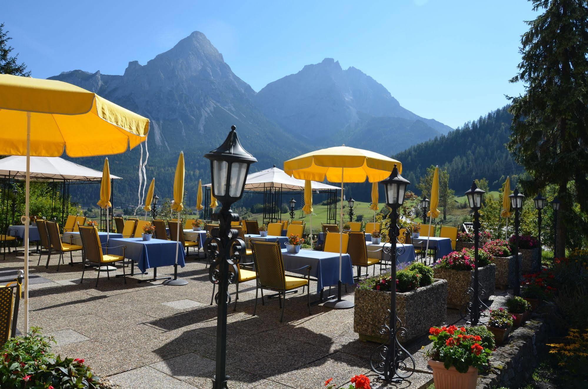 Sporthotel Zugspitze Lermoos Bagian luar foto